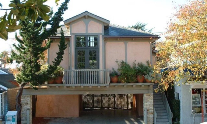 Capitola Apartment | Luxury beach retreat in Capitola Village