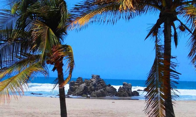 Brisas de Zicatela Hotel | Luxury Beach Side Condo By SAMOTOGO Group