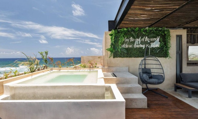 Tulsayab Apartment | Luxury Beachfront Penthouse w/ Private Pool