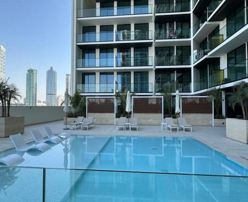 Jumeirah Village Circle Apartment | Luxury Belvilla 1BR Pool View Apartment in JVC