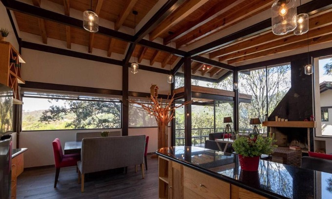 Otumba Ski Chalet | Luxury Cabin in the Woods @Valle de Bravo 2