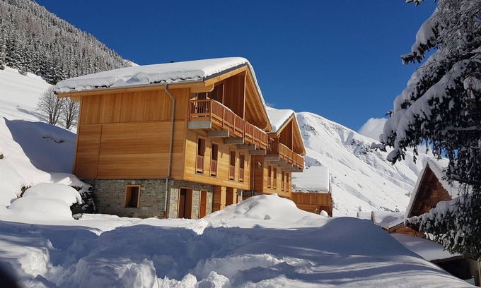 Saint-Sorlin-d'Arves Ski Chalet | Luxury chalet - panoramic view - all on foot