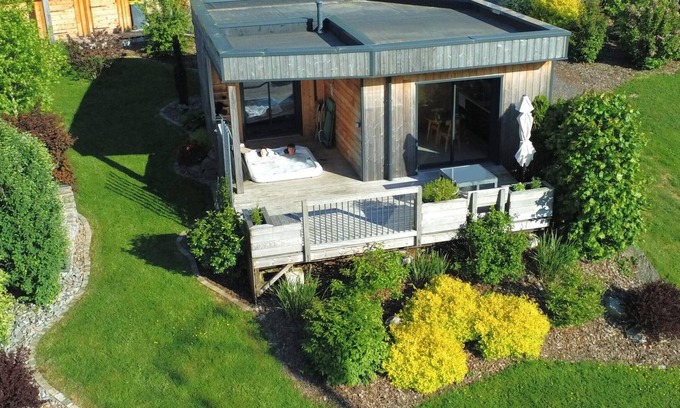 Anould Ski Chalet | Luxury Chalet l'écureuil with private spa at Nature Cottage Vosges