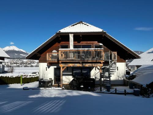 Tamsweg House | Luxury Chalet Suite suitable for 4 Guests, Living Room, Kitchen and Games Room