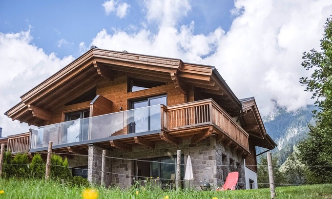 Leogang Ski Chalet | Luxury chalet with private sauna and views