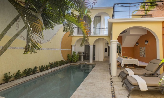 Barrio de Santiago Villa | Luxury Colonial Villa In Historic Center - Santiago. Best experience in Merida