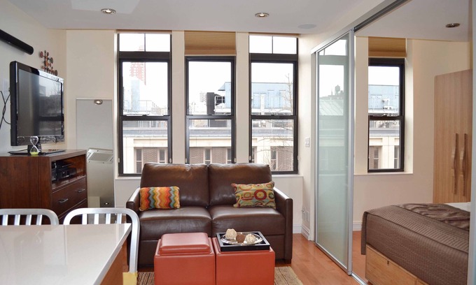 Upper West Side Apartment | Luxury Contemporary 1 BR UWS Washer/Dryer SPECIAL DISCOUNT FOR LONG TERM STAYS
