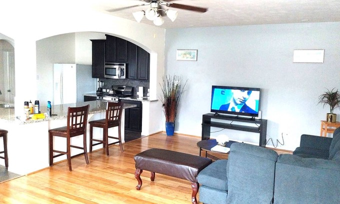 Barker House | Luxury corporate Townhome in the acclaimed Copperfield neighborhood in Houston.