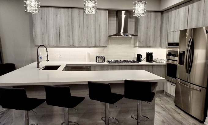 Bracebridge House | Luxury Custom Built Townhome Muskoka