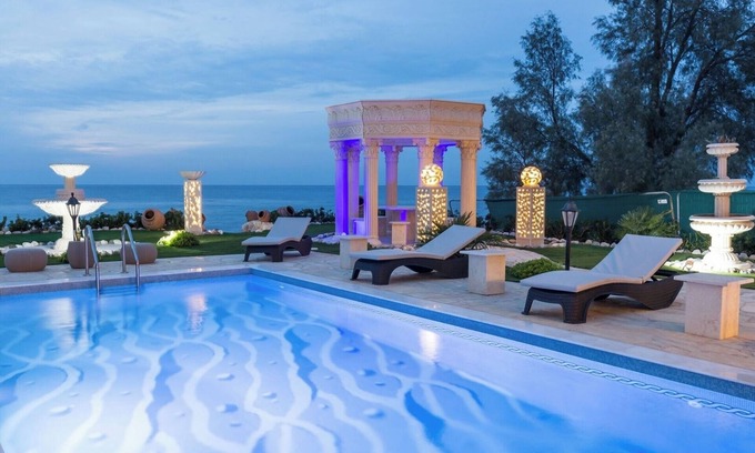 Ayia Marina Chrysochous House | Luxury Beachfront Villa with a Pool