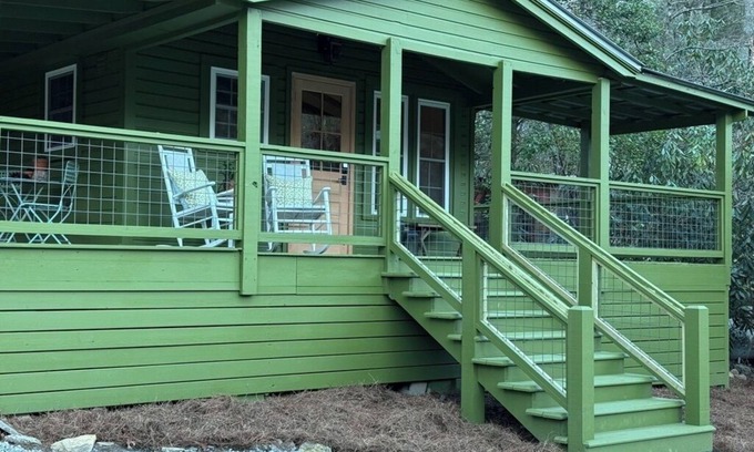 Cashiers Cottage | Luxury Designer Cottage in Walkable Downtown Cashiers