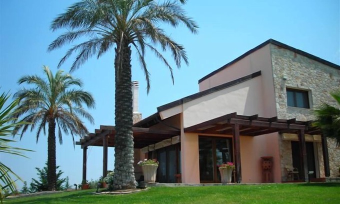 Kassandra Villa | Luxury Detached Villa Sani Beach!Just 2 mins from the whole Sani Marina Action!
