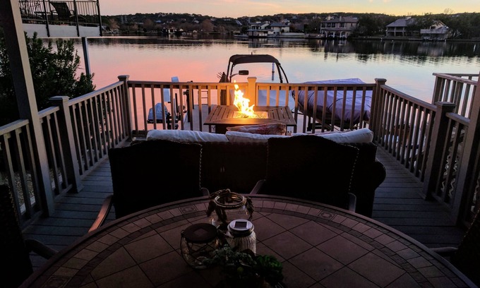 Horseshoe Bay House | 🌞Luxury East Facing Waterfront, Deck, Fishing, Near Yacht Club & Resort⛱