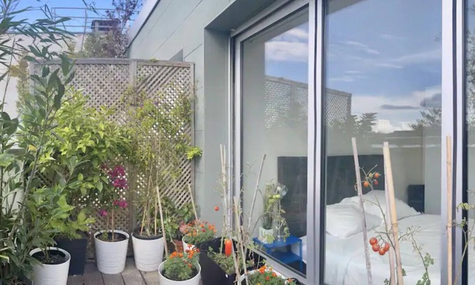 Boulogne-Billancourt Condo | Luxury Eiffel View High Tech Modern 2BR & 2 patio