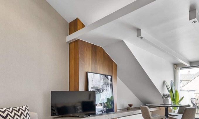Hollerich Apartment | Luxury Escape w/ Jacuzzi Bathtub in Hollerich ID11