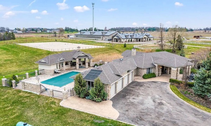 Halton Hills House | Luxury Estate in Halton