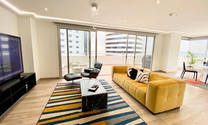 Las Penas Apartment | Luxury Exclusive Loft @ Santana Lofts