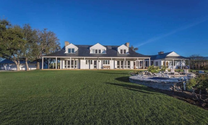 Santa Ynez House | Luxury Farm Stay & Cottages!