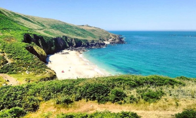 St. Mawes Villa | Luxury Featured Beachfront Home in Picturesque St.Mawes, F