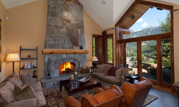 Blueberry Hill Ski Chalet | Luxury Five Bedroom Chalet with views of Blackcomb Mountain & Whistler