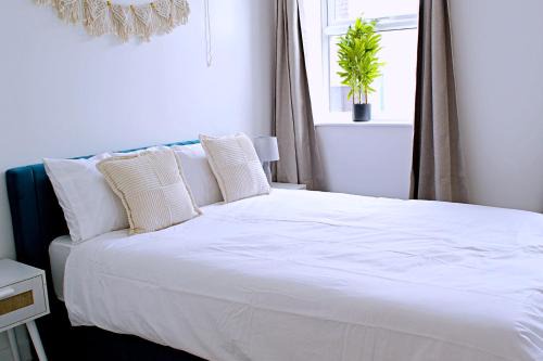 Stepney Green Apartment | Luxury Flat Near Central London - Tower Bridge- Covent Garden