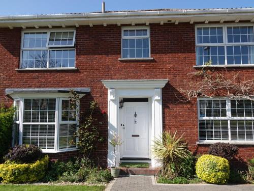 Wimborne House | Luxury four bedrooms detached house in Dorset