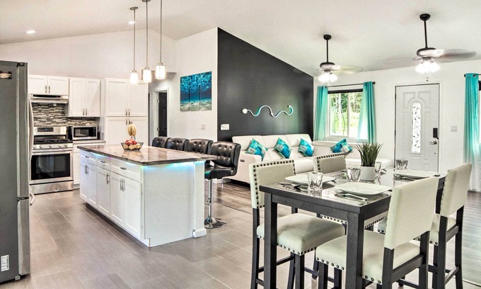 Keaau House | Luxury Hawaii Getaway: Close to Beach & Ocean