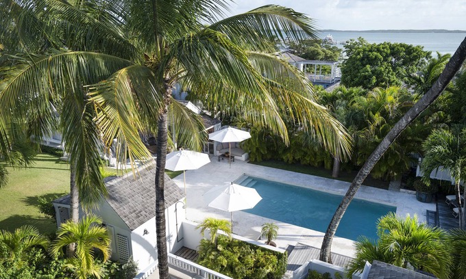 Dunmore Town House | Luxury Holiday Estate with Pool, minutes walk from Pink Sands beach