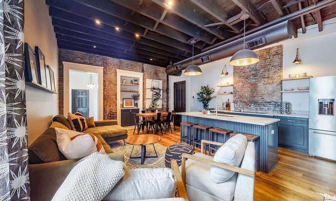 Phoenix Hill House | Luxury Home Close to Nulu/Downtown/4th w Kings