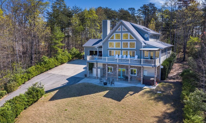 Sunset Cove House | Luxury Home with Amazing Lake and Mountain views, game room, hot tub!