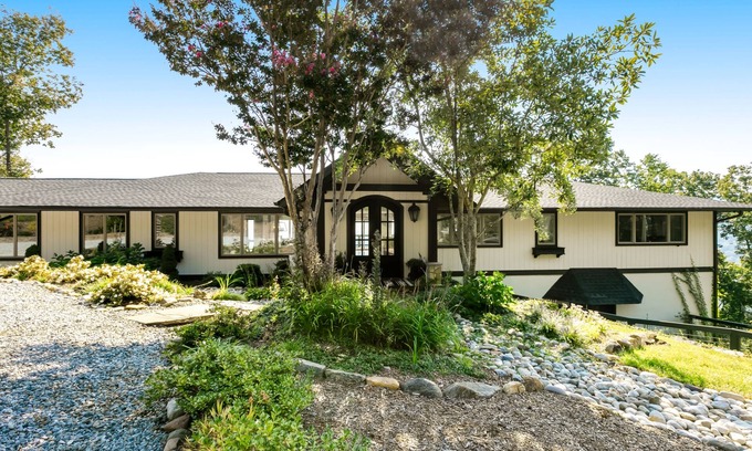 Saluda House | Luxury home with spectacular view, hot tub, decks, rec room, & yoga space