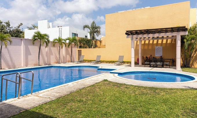 Cancun Villa | Luxury House 25 for 6-7 p, with Pool Cancun!