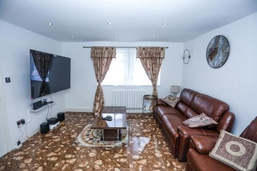 Colyers Apartment | Luxury House in London