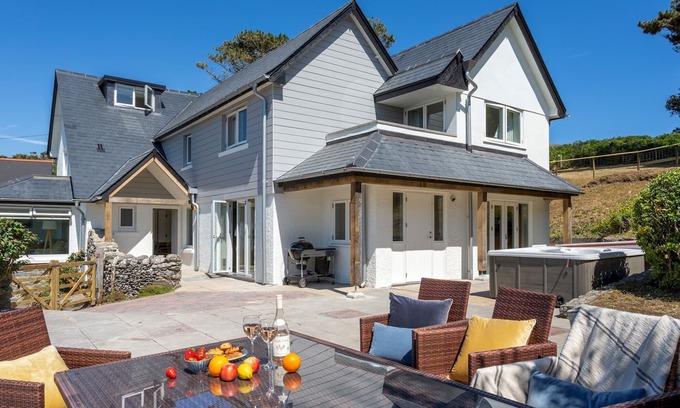 Bolberry House | Luxury House with sea view, near Salcombe