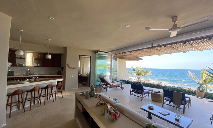 Troncones Condo | Luxury Indoor-Outdoor living @Zaha Cinco