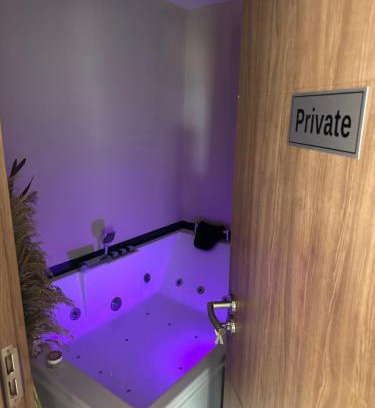 Skopje Apartment | Luxury Jacuzzi Apartment City View Free Parking