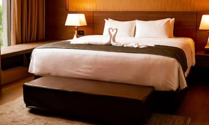 Pasir Ris Hotel | Luxury Jungle Suite @Attractions Park Beach Resort