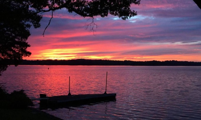 Mount Juliet House | Luxury Lake Living Close to the City! w/optional pontoon boat with a slide!