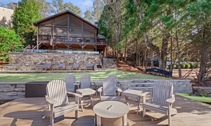 Waleska House | Luxury Lakefront Retreat with Hot Tub Arcade/Neighborhood Golf Course and Hiking
