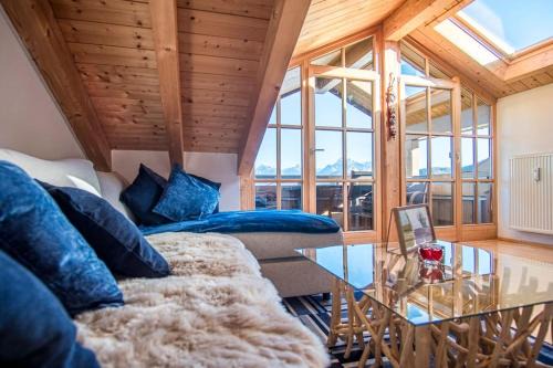 Vorderegg Apartment | Luxury Living near Weissensee +Balcony +Netflix