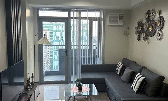 Cubao Apartment | Luxury minimalist in the heart of Cubao