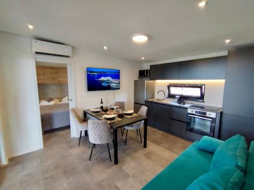 Cove Murtar Other | Luxury Mobile Home Oleander
