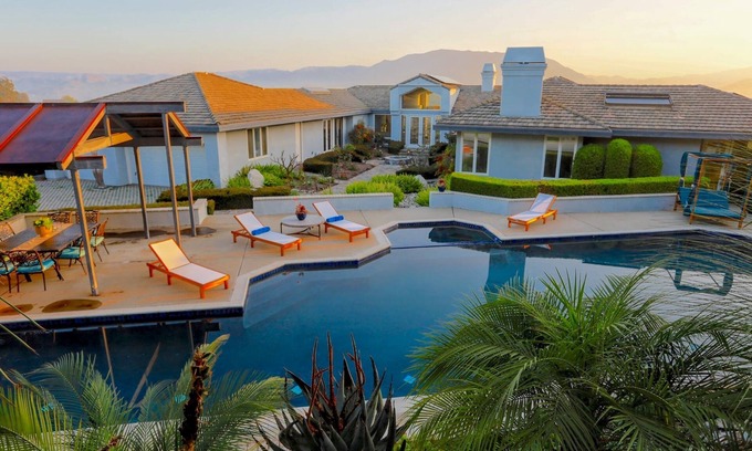 Fallbrook House | luxury modern chateau, saltwater pool+spa, hiking, wineries & beaches