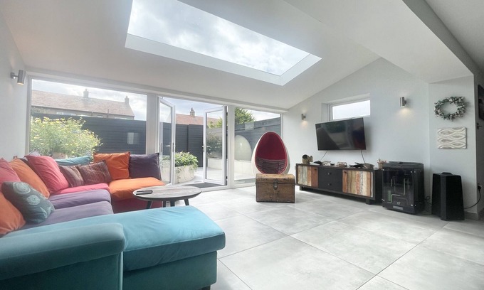 Seahouses House | luxury modern large warm clean self catering