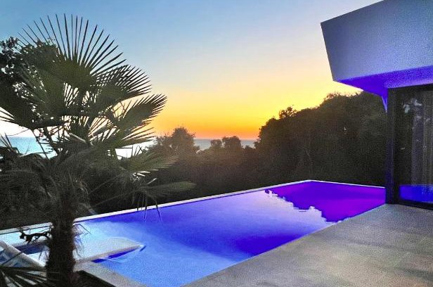 Bar House | Luxury modern villa Luna