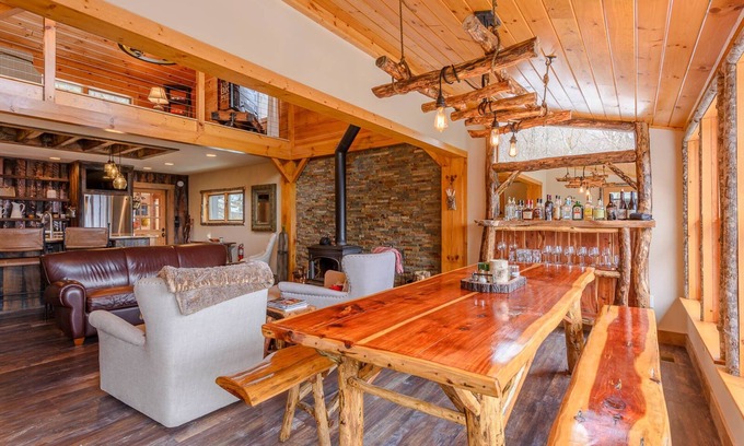 Banner Elk Cottage | Luxury Mountain Cabin with Views