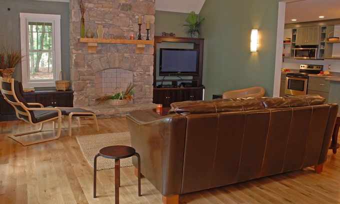 Hico House | Luxury Mountain Cabin on Meadow River Canyon - Near New River Gorge