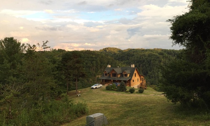 Marshall Cabin | Luxury Mountain Cabinnn