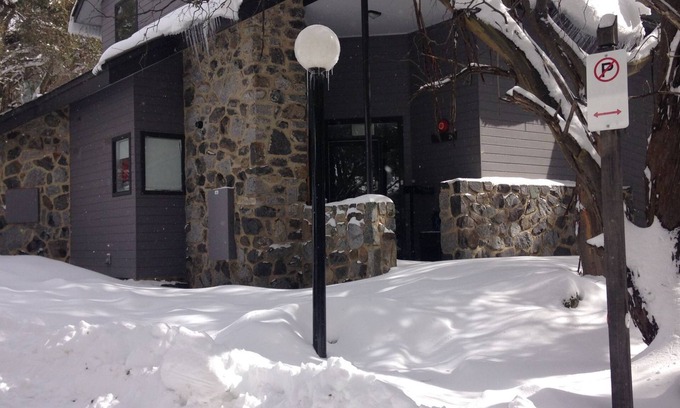 Thredbo House | Luxury Mountain Chalet "Woodridge" THREDBO