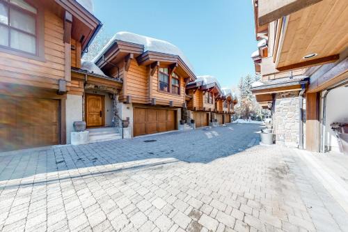 Ketchum Apartment | Luxury Mountain Townhome